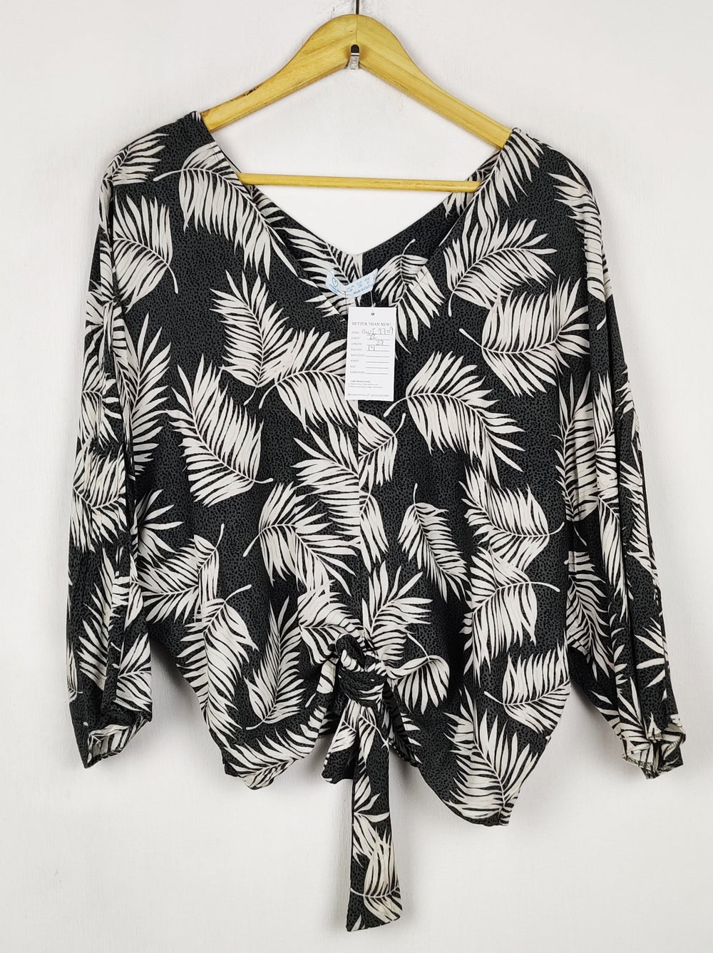 Buy online pre-used pre-loved 100% authentic & Original branded Primark (SWT-9709) available in Pakistan. Top international brands avilable.