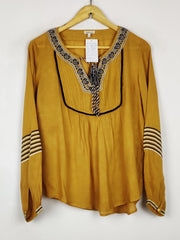 Buy online pre-used pre-loved 100% authentic & Original branded River Island (SWT-9727) available in Pakistan. Top international brands avilable.