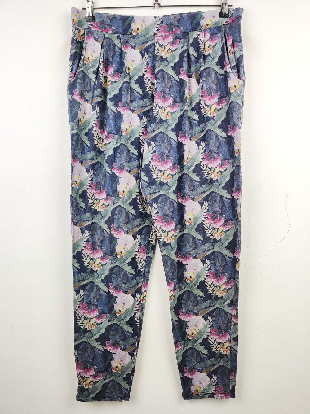 Buy online pre-used pre-loved 100% authentic & Original branded Next (T-1054) available in Pakistan. Top international brands avilable.