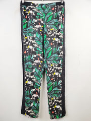 Buy online pre-used pre-loved 100% authentic & Original branded Captain Tortue (T-1096) available in Pakistan. Top international brands avilable.