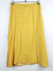 Buy online pre-used pre-loved 100% authentic & Original branded Wednesday Girl (T-1108) available in Pakistan. Top international brands avilable.