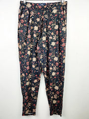 Buy online pre-used pre-loved 100% authentic & Original branded Isle (T-1120) available in Pakistan. Top international brands avilable.