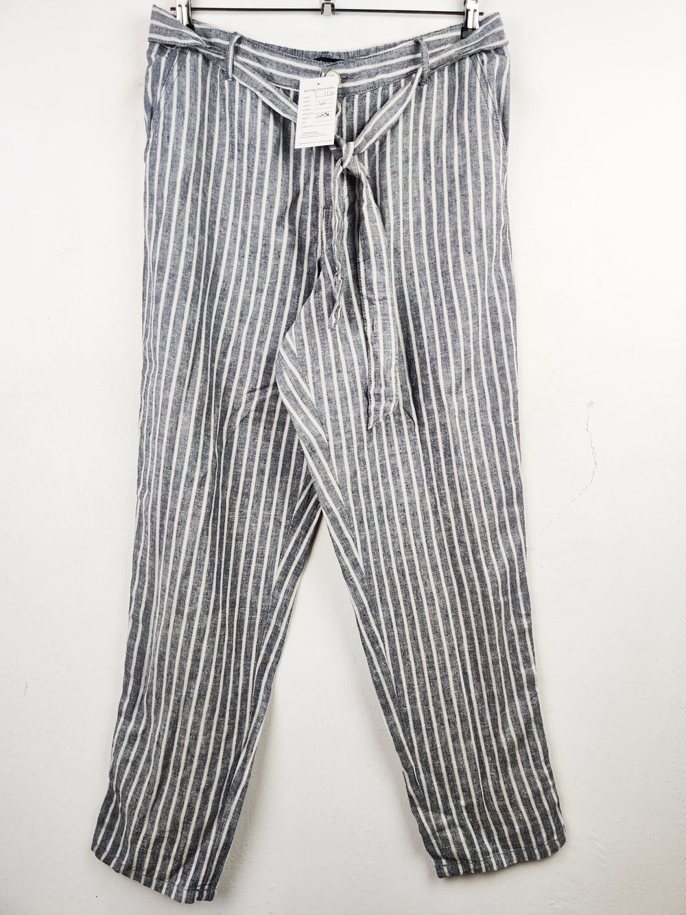 Buy online pre-used pre-loved 100% authentic & Original branded George (T-1122) available in Pakistan. Top international brands avilable.