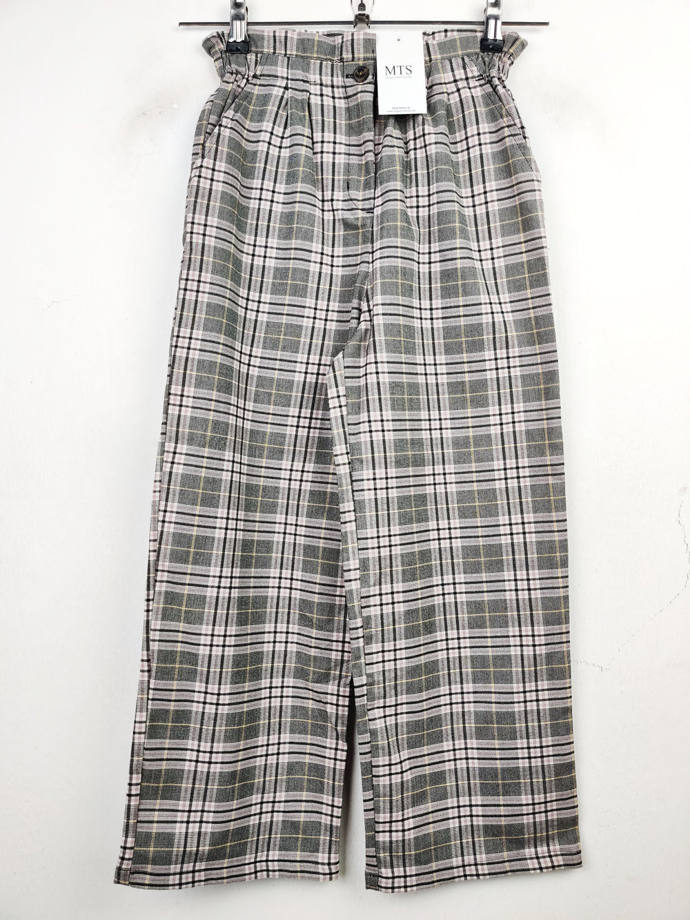 Buy online pre-used pre-loved 100% authentic & Original branded Next (T-1127) available in Pakistan. Top international brands avilable.