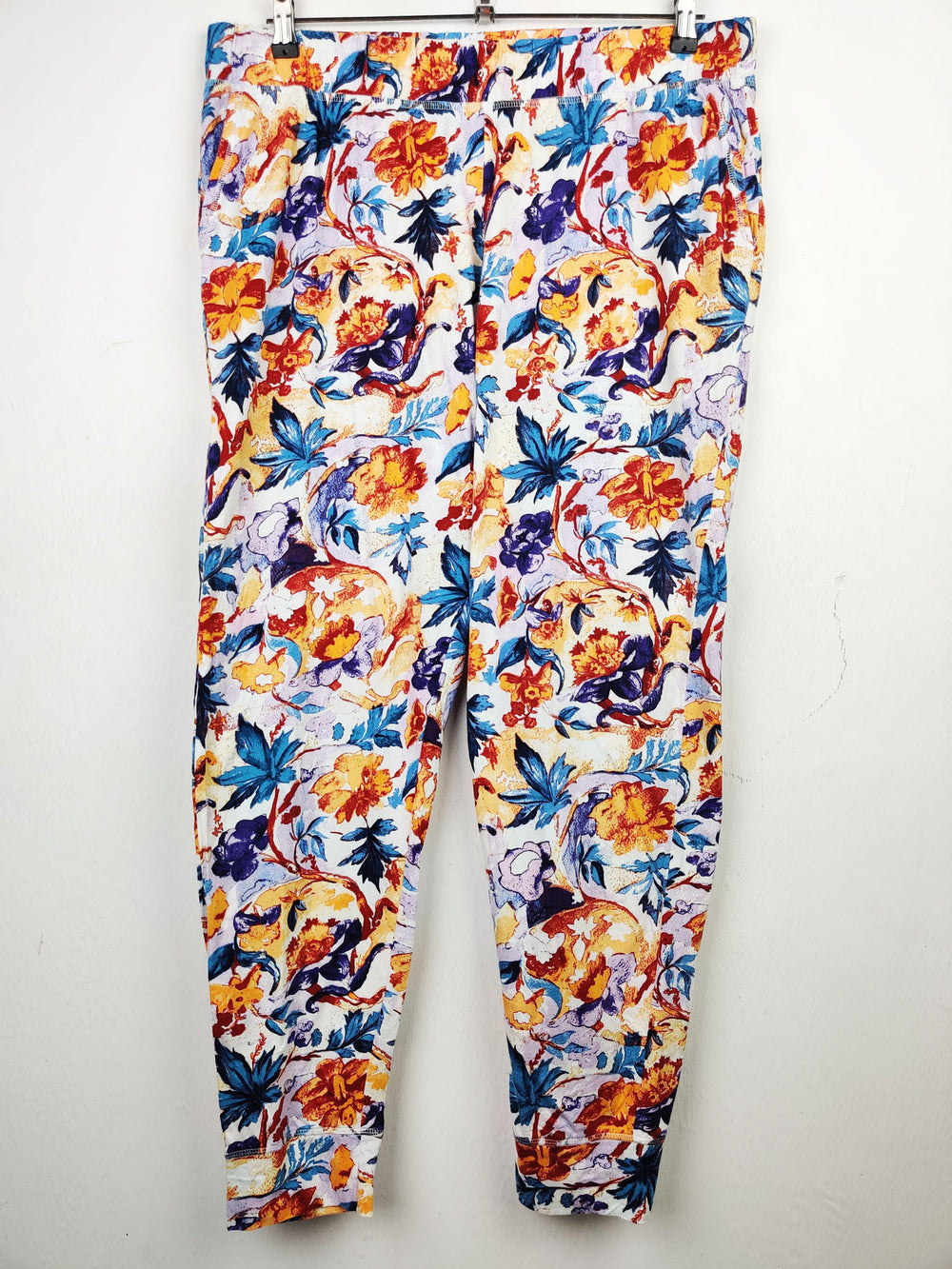 Buy online pre-used pre-loved 100% authentic & Original branded Next (T-1137) available in Pakistan. Top international brands avilable.