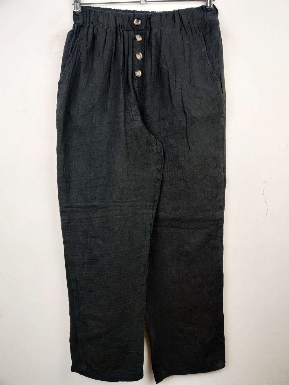 Buy online pre-used pre-loved 100% authentic & Original branded Shein (T-1142) available in Pakistan. Top international brands avilable.