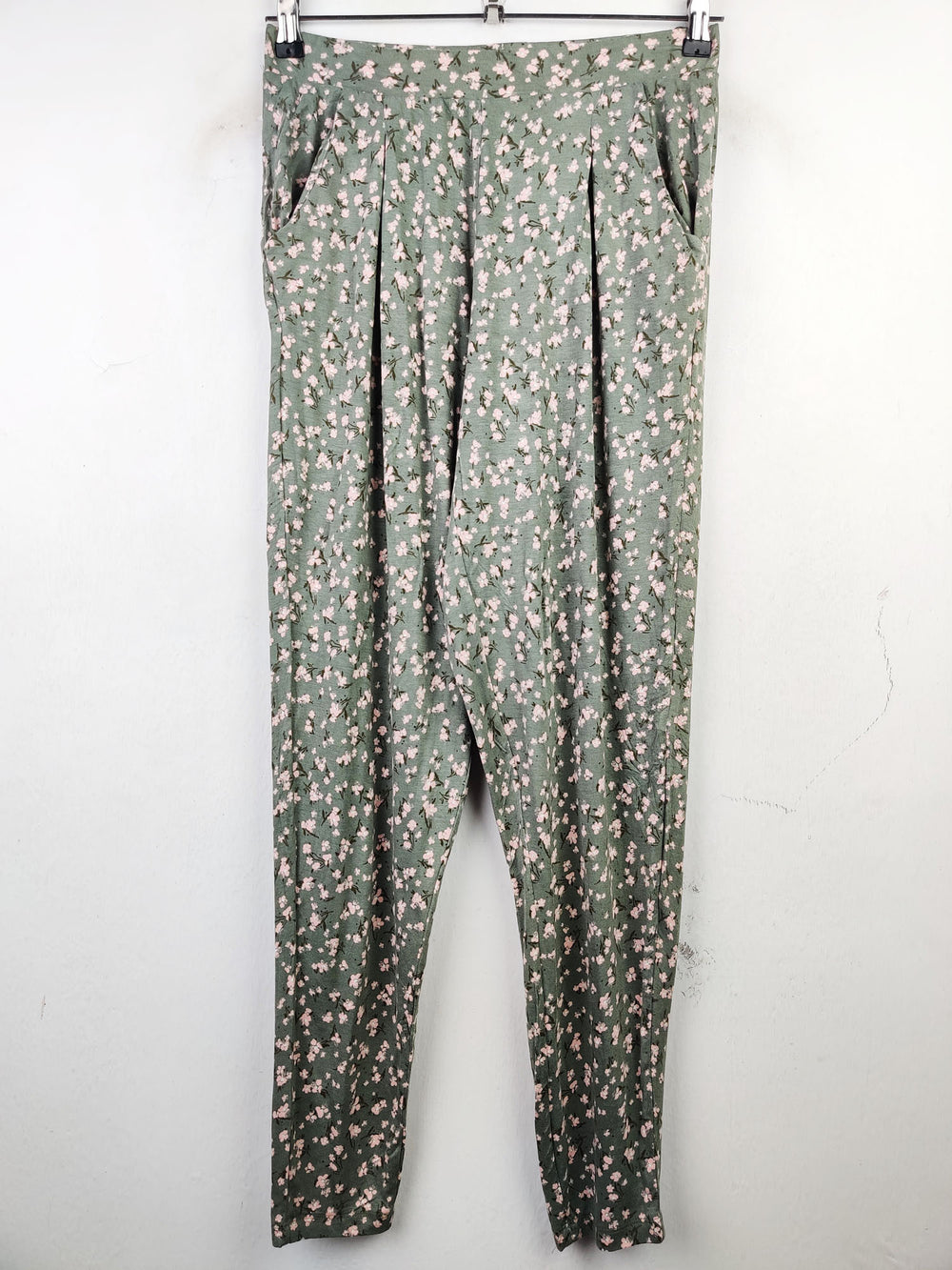 Buy online pre-used pre-loved 100% authentic & Original branded Nutmeg (T-1189) available in Pakistan. Top international brands avilable.