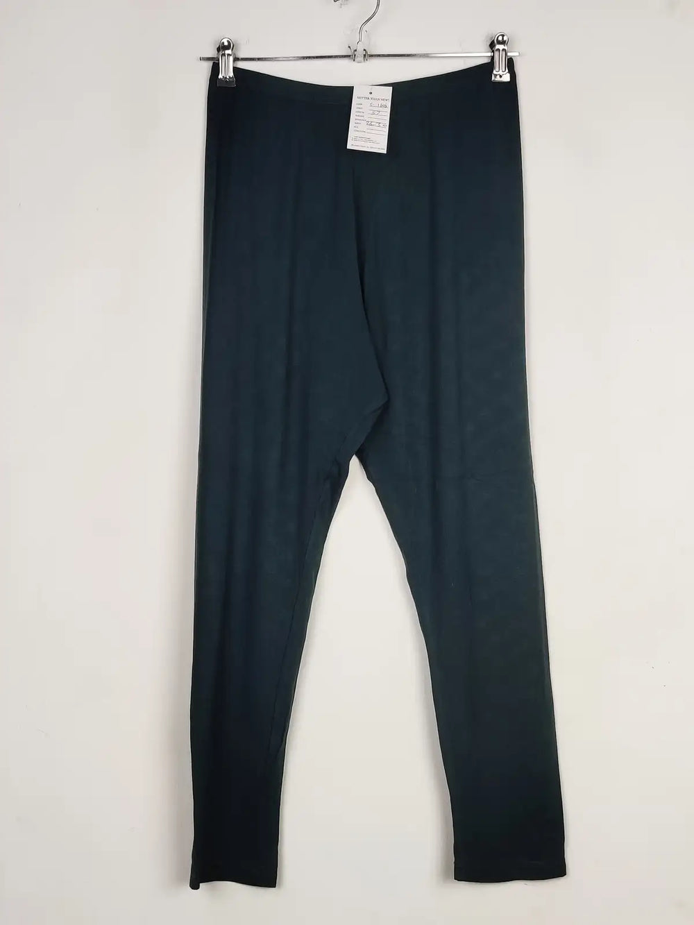 Buy online pre-used pre-loved 100% authentic & Original branded Privatsachen (T-1646) available in Pakistan. Top international brands avilable.
