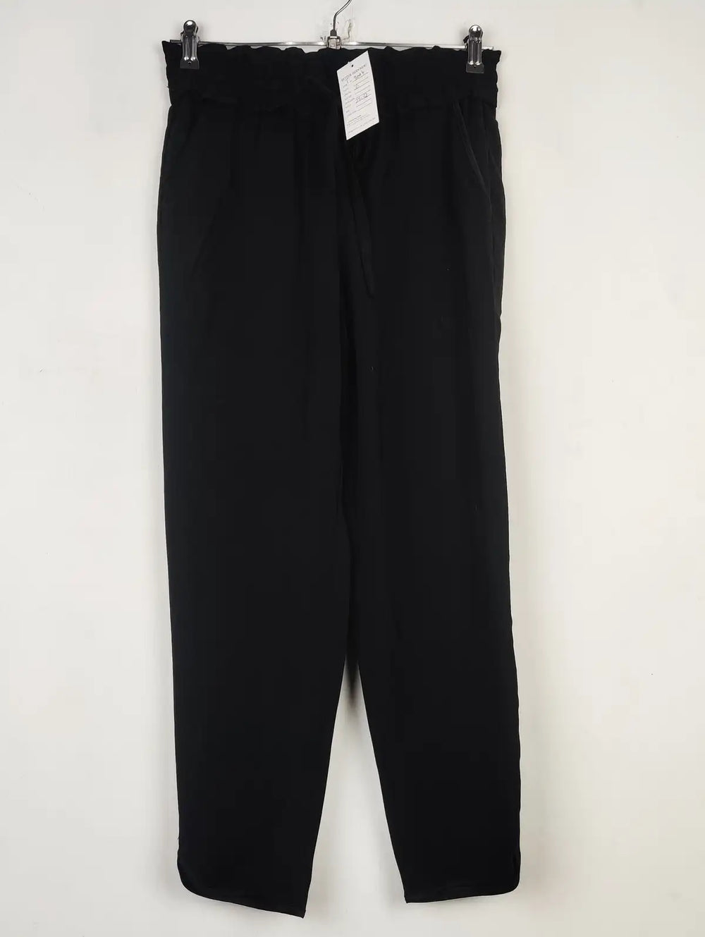 Buy online pre-used pre-loved 100% authentic & Original branded Zara (T-3004) available in Pakistan. Top international brands avilable.