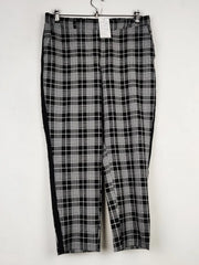 Buy online pre-used pre-loved 100% authentic & Original branded Primark (T-3067) available in Pakistan. Top international brands avilable.