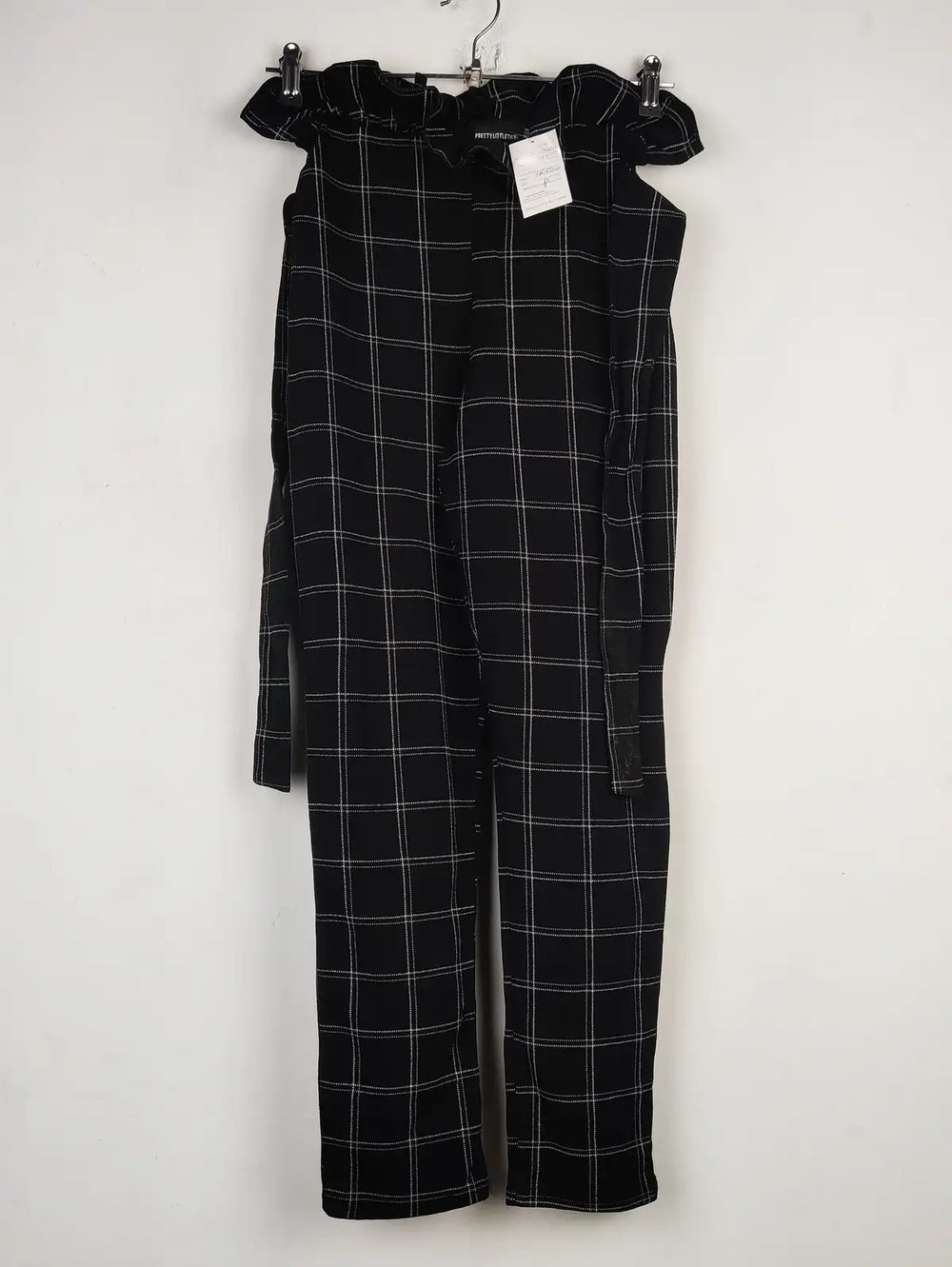 Buy online pre-used pre-loved 100% authentic & Original branded Prettylittlething (T-3074) available in Pakistan. Top international brands avilable.