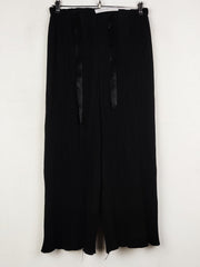 Buy online pre-used pre-loved 100% authentic & Original branded Topshop (T-3194) available in Pakistan. Top international brands avilable.