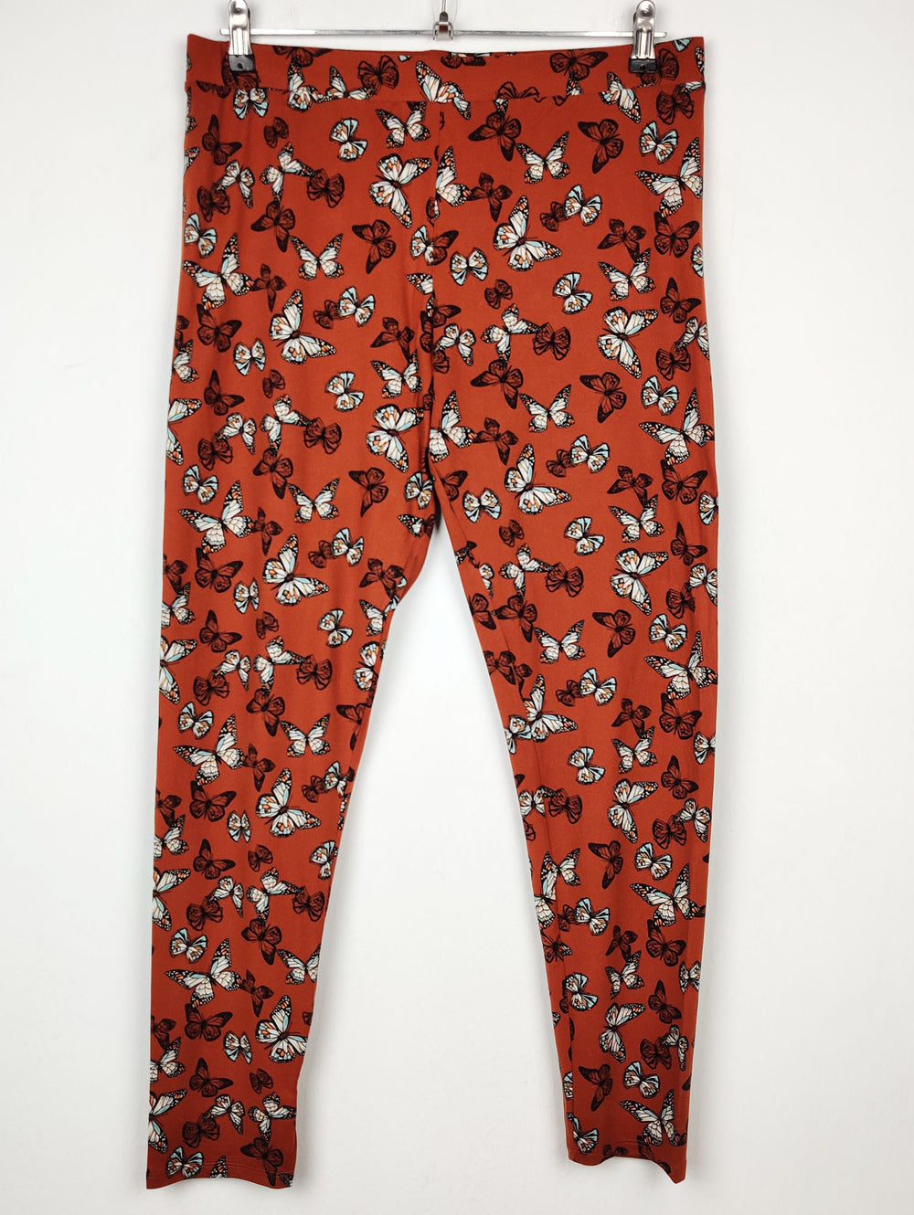 Buy online pre-used pre-loved 100% authentic & Original branded Primark (T-322) available in Pakistan. Top international brands avilable.