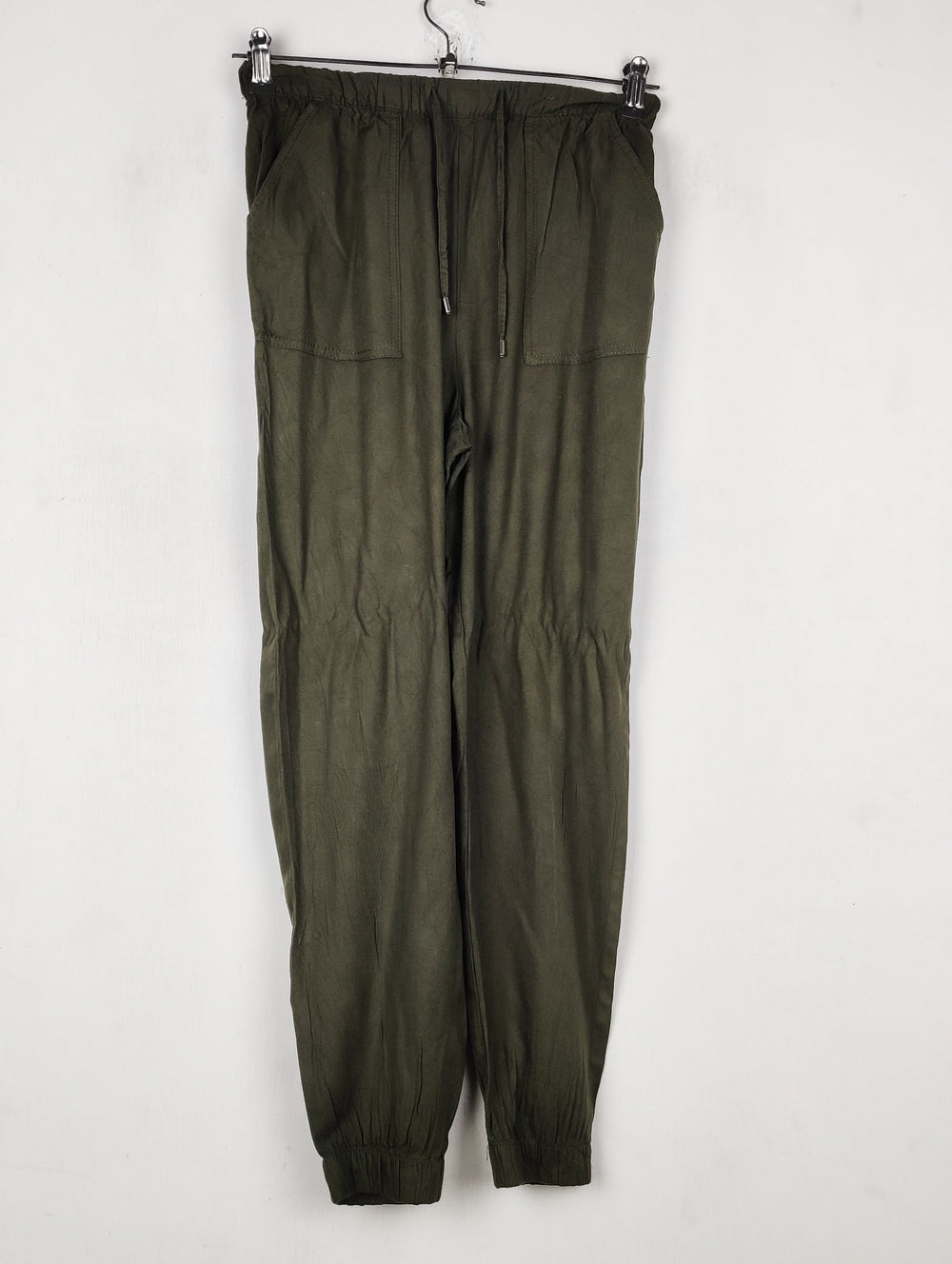 Buy online pre-used pre-loved 100% authentic & Original branded H&M (T-3263) available in Pakistan. Top international brands avilable.