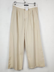 Buy online pre-used pre-loved 100% authentic & Original branded Primark (T-3290) available in Pakistan. Top international brands avilable.