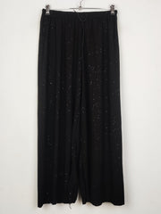 Buy online pre-used pre-loved 100% authentic & Original branded Unknown Brand (T-3477) available in Pakistan. Top international brands avilable.