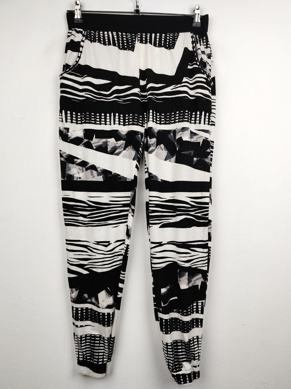 Buy online pre-used pre-loved 100% authentic & Original branded River Island (T-374) available in Pakistan. Top international brands avilable.