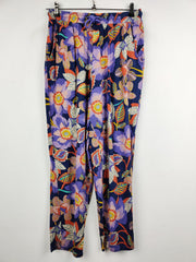 Buy online pre-used pre-loved 100% authentic & Original branded Tu (T-389) available in Pakistan. Top international brands avilable.