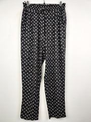 Buy online pre-used pre-loved 100% authentic & Original branded New Look (T-394) available in Pakistan. Top international brands avilable.