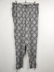 Buy online pre-used pre-loved 100% authentic & Original branded Tu (T-395) available in Pakistan. Top international brands avilable.