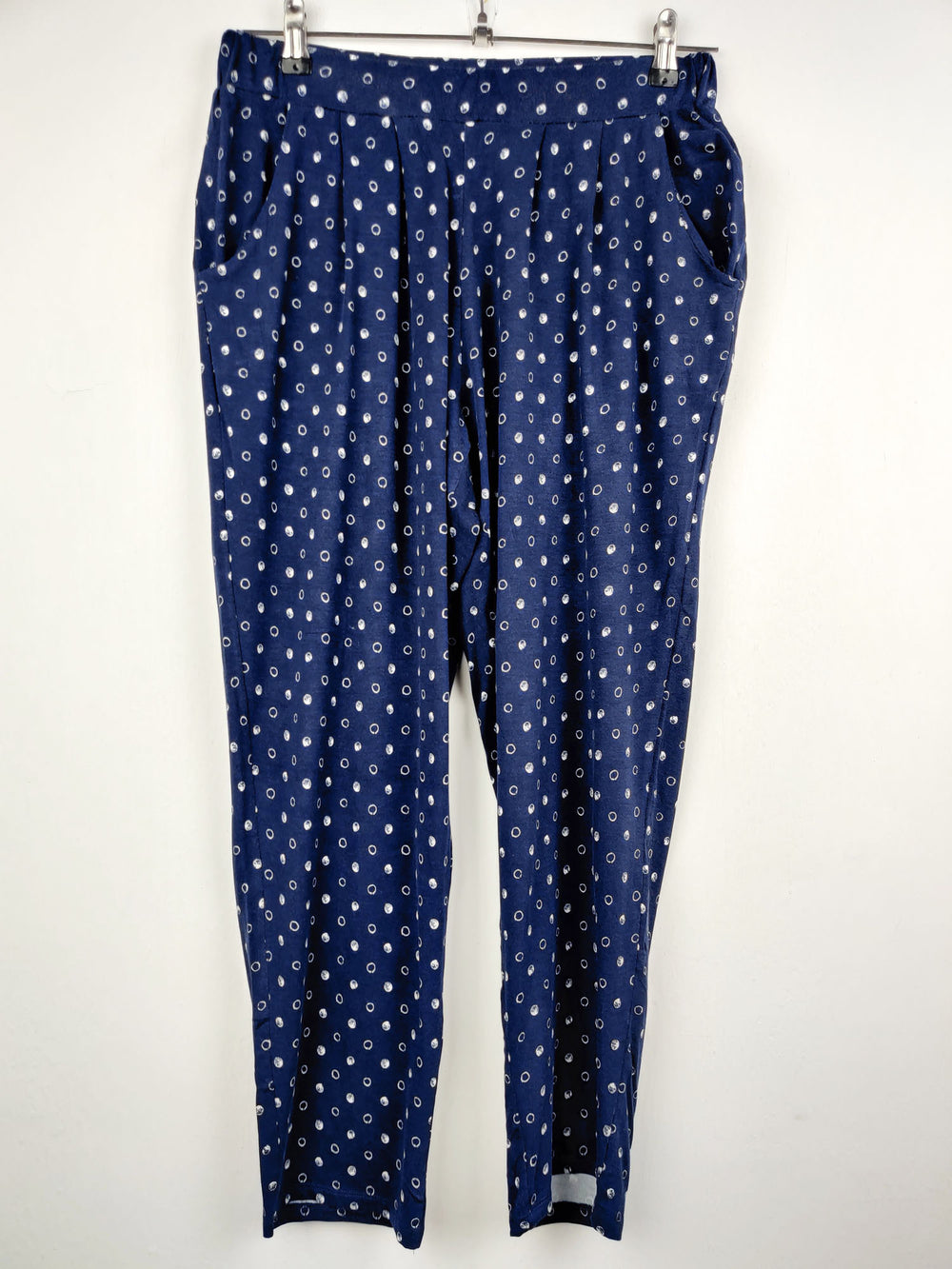 Buy online pre-used pre-loved 100% authentic & Original branded Bonmarche (T-409) available in Pakistan. Top international brands avilable.