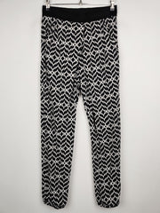 Buy online pre-used pre-loved 100% authentic & Original branded Atmosphere (T-472) available in Pakistan. Top international brands avilable.