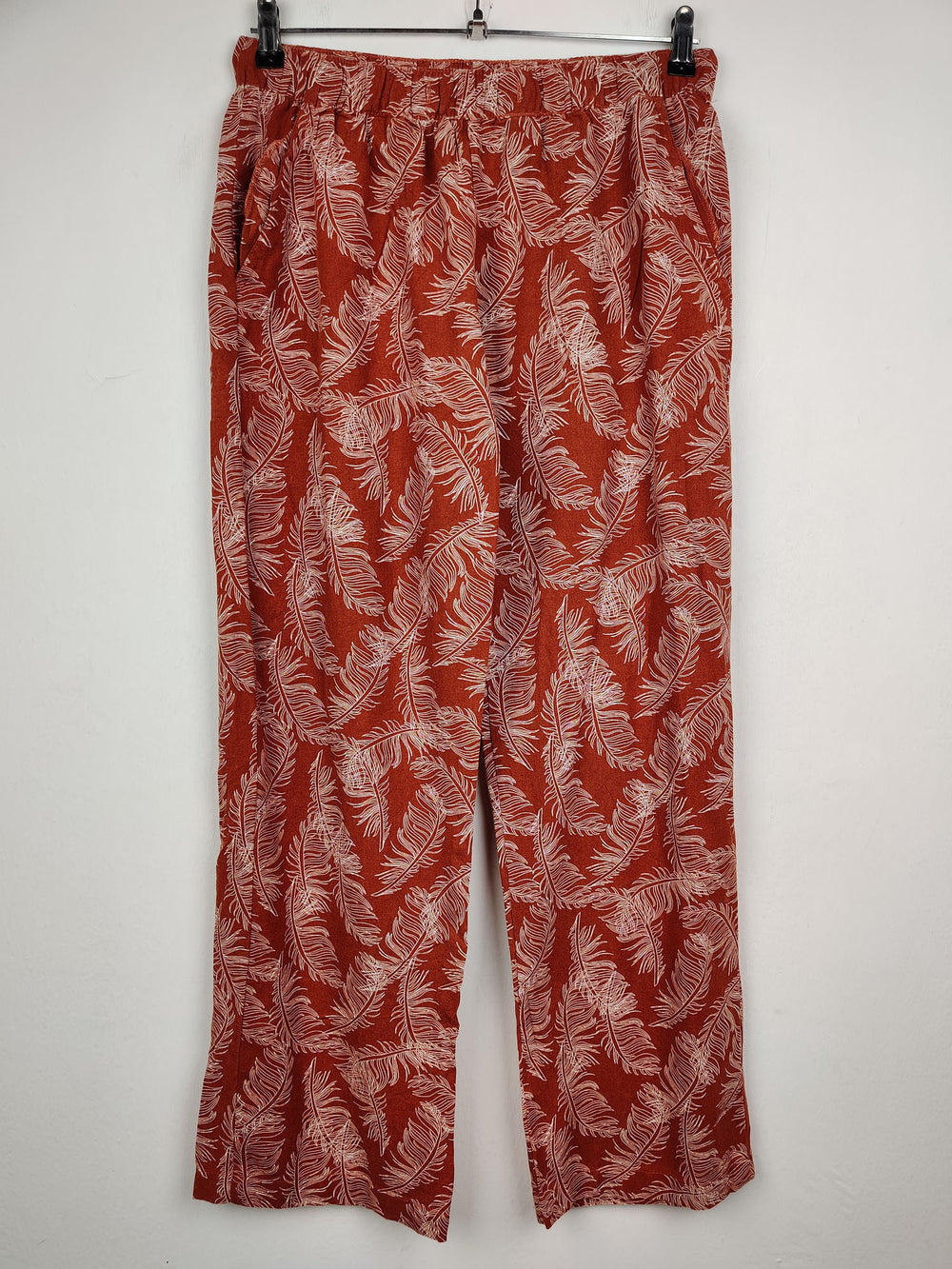 Buy online pre-used pre-loved 100% authentic & Original branded Indigo Roc (T-474) available in Pakistan. Top international brands avilable.