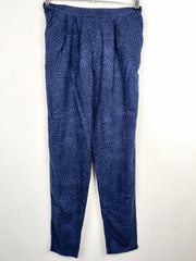 Buy online pre-used pre-loved 100% authentic & Original branded Unknown Brand (T-505) available in Pakistan. Top international brands avilable.