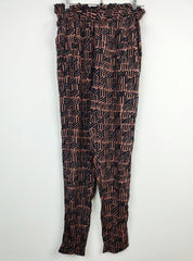 Buy online pre-used pre-loved 100% authentic & Original branded Hema (T-538) available in Pakistan. Top international brands avilable.