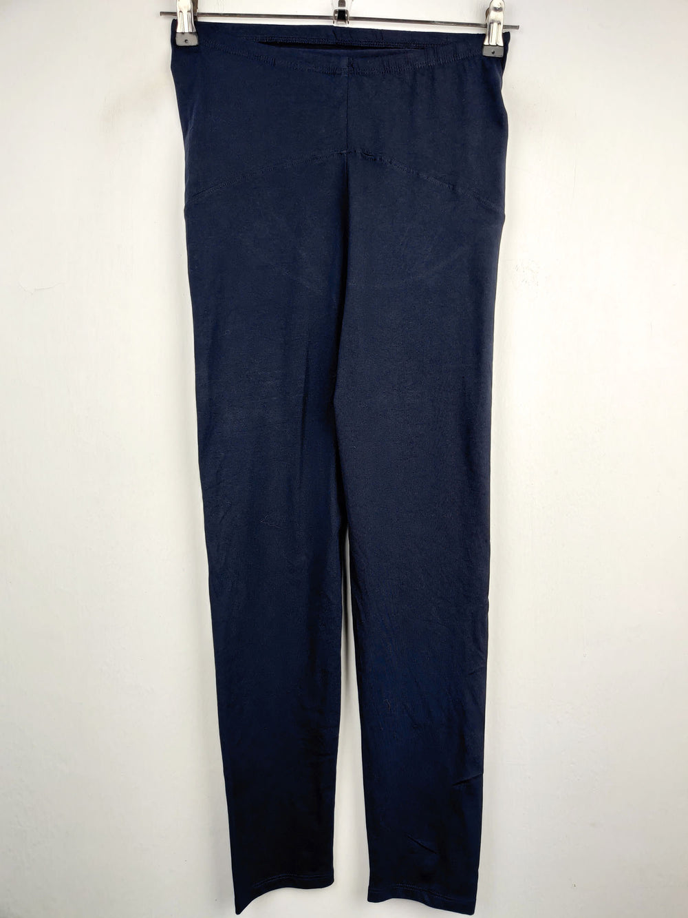 Buy online pre-used pre-loved 100% authentic & Original branded H&M (T-586) available in Pakistan. Top international brands avilable.