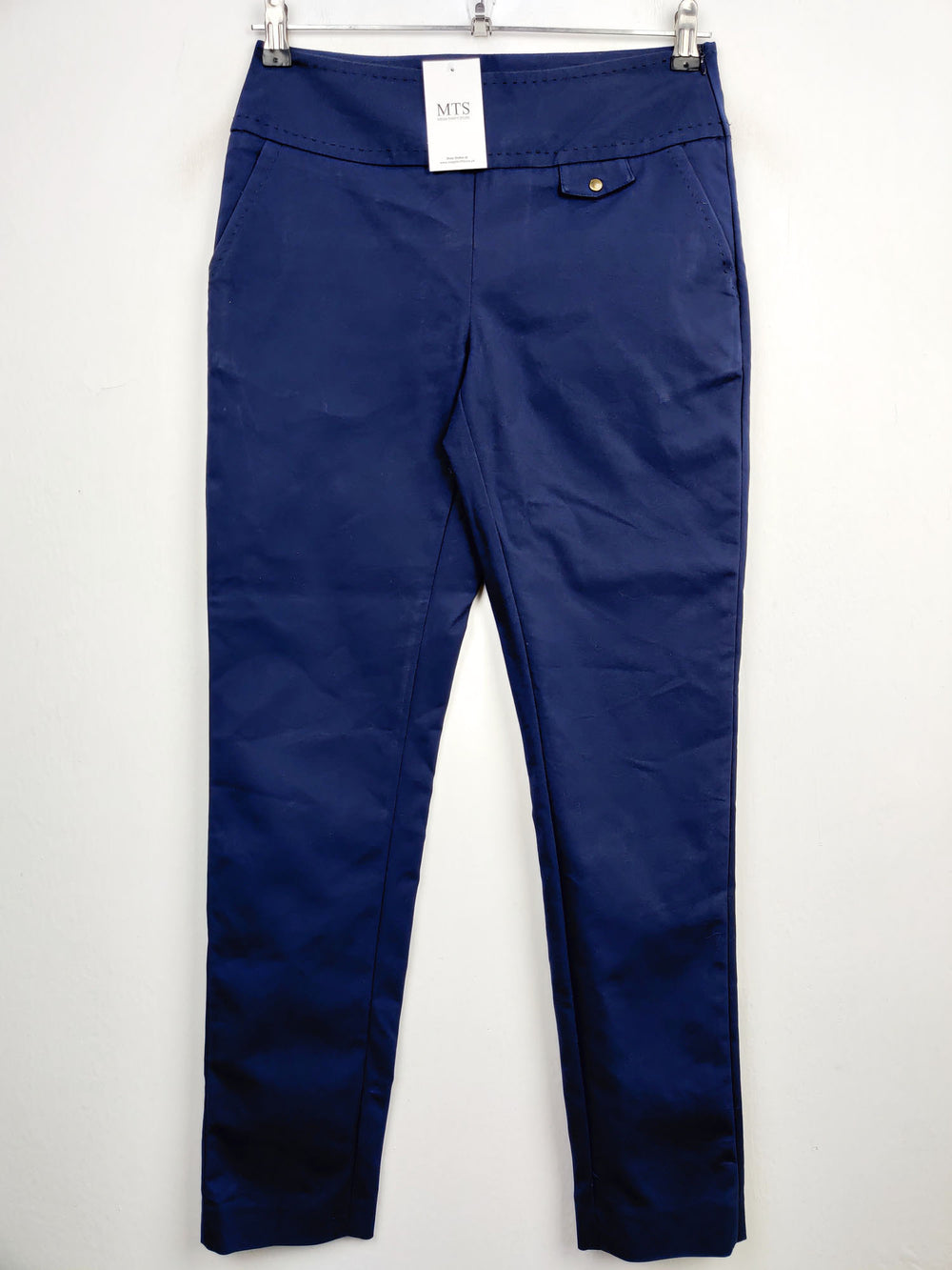 Buy online pre-used pre-loved 100% authentic & Original branded Monnri (T-593) available in Pakistan. Top international brands avilable.