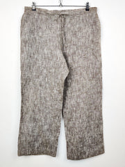 Buy online pre-used pre-loved 100% authentic & Original branded Viyella (T-625) available in Pakistan. Top international brands avilable.