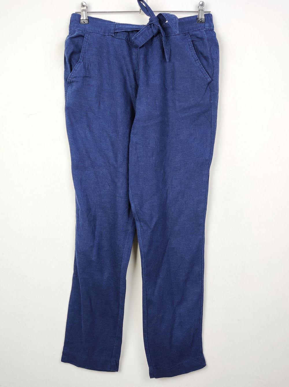 Buy online pre-used pre-loved 100% authentic & Original branded Tu (T-686) available in Pakistan. Top international brands avilable.