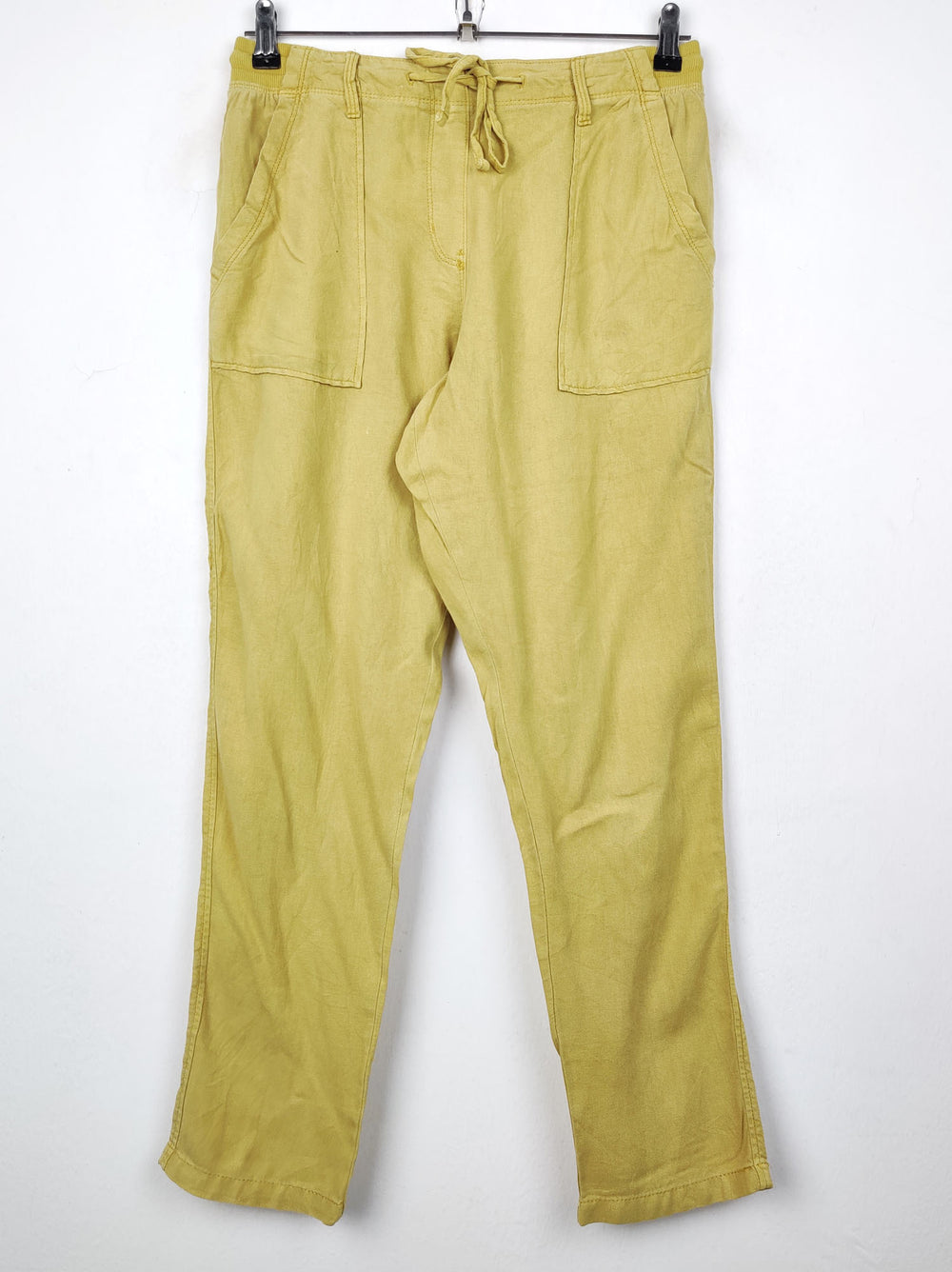 Buy online pre-used pre-loved 100% authentic & Original branded Marks & Spencer (T-699) available in Pakistan. Top international brands avilable.