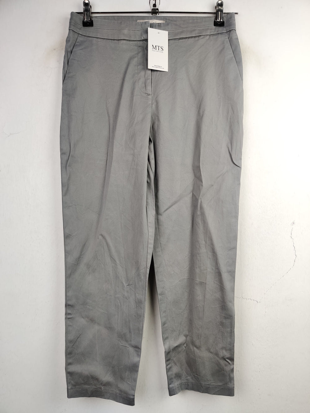 Buy online pre-used pre-loved 100% authentic & Original branded Marks & Spencer (T-775) available in Pakistan. Top international brands avilable.