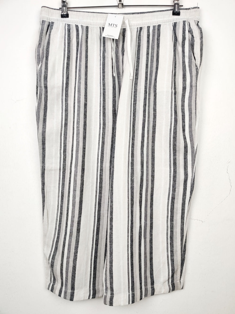 Buy online pre-used pre-loved 100% authentic & Original branded Tu (T-873) available in Pakistan. Top international brands avilable.