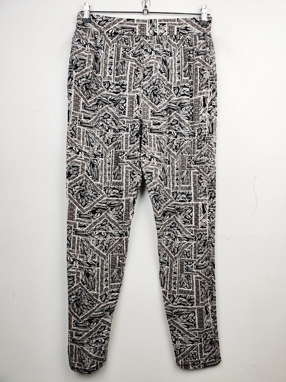 Buy online pre-used pre-loved 100% authentic & Original branded M&Co (T-981) available in Pakistan. Top international brands avilable.