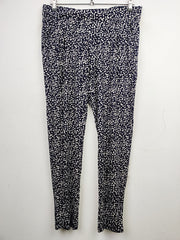 Buy online pre-used pre-loved 100% authentic & Original branded Marks & Spencer (T-986) available in Pakistan. Top international brands avilable.