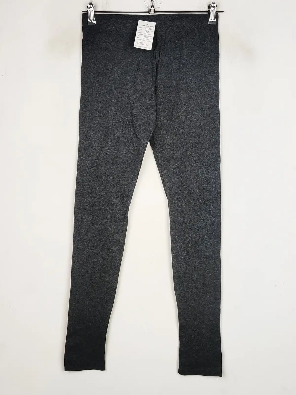 Buy online pre-used pre-loved 100% authentic & Original branded Unknown Brand (TL-366) available in Pakistan. Top international brands avilable.