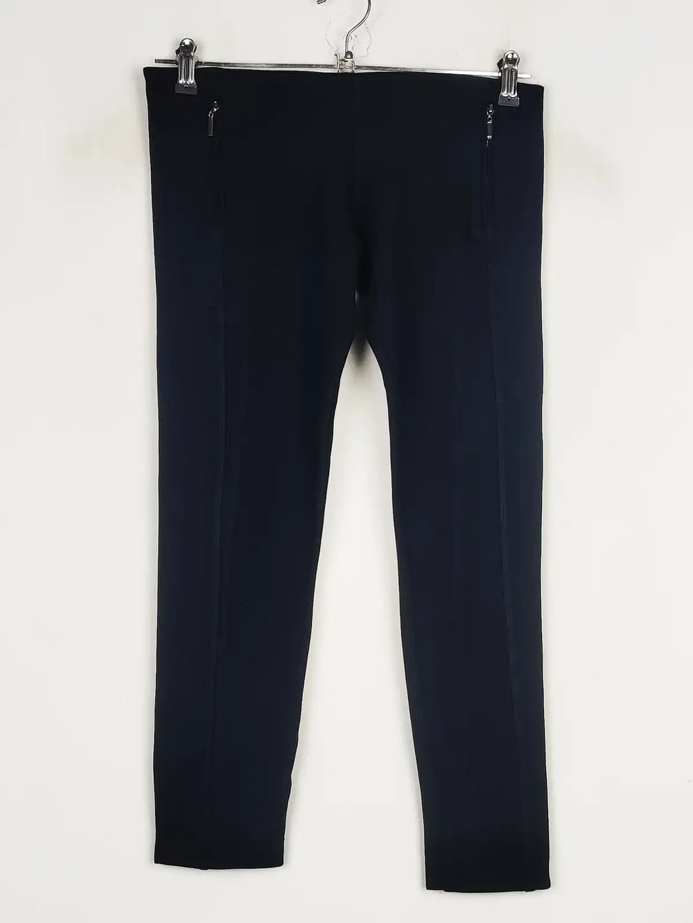Buy online pre-used pre-loved 100% authentic & Original branded Zara (TL-60) available in Pakistan. Top international brands avilable.