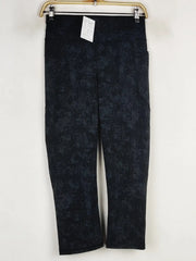 Buy online pre-used pre-loved 100% authentic & Original branded Unknown Brand (TL-747) available in Pakistan. Top international brands avilable.