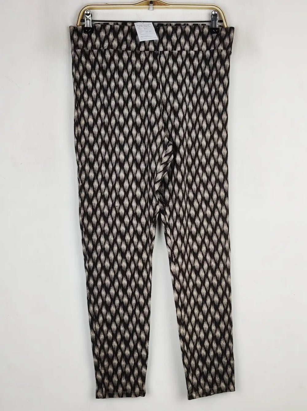 Buy online pre-used pre-loved 100% authentic & Original branded Marks & Spencer (TL-769) available in Pakistan. Top international brands avilable.
