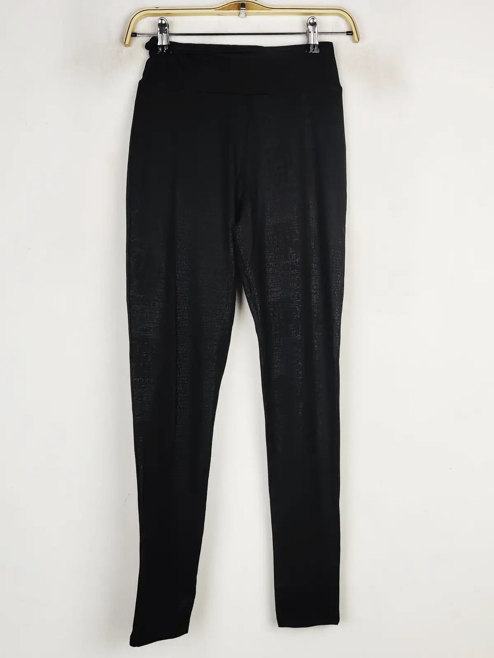 Buy online pre-used pre-loved 100% authentic & Original branded River Island (TL-821) available in Pakistan. Top international brands avilable.