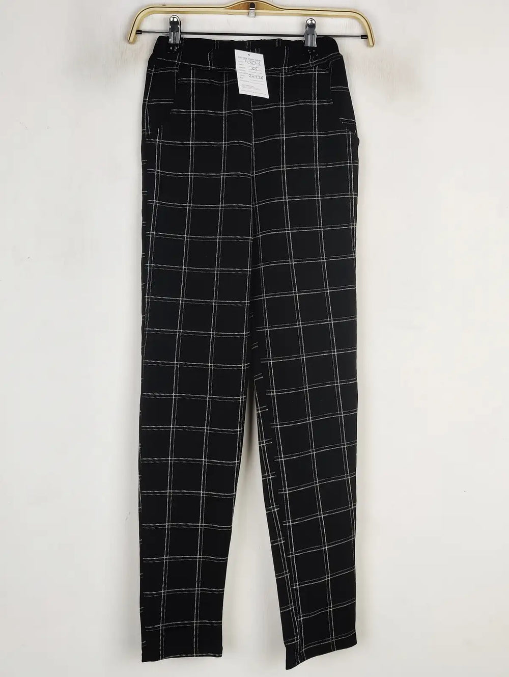 Buy online pre-used pre-loved 100% authentic & Original branded Prettylittlething (TL-823) available in Pakistan. Top international brands avilable.