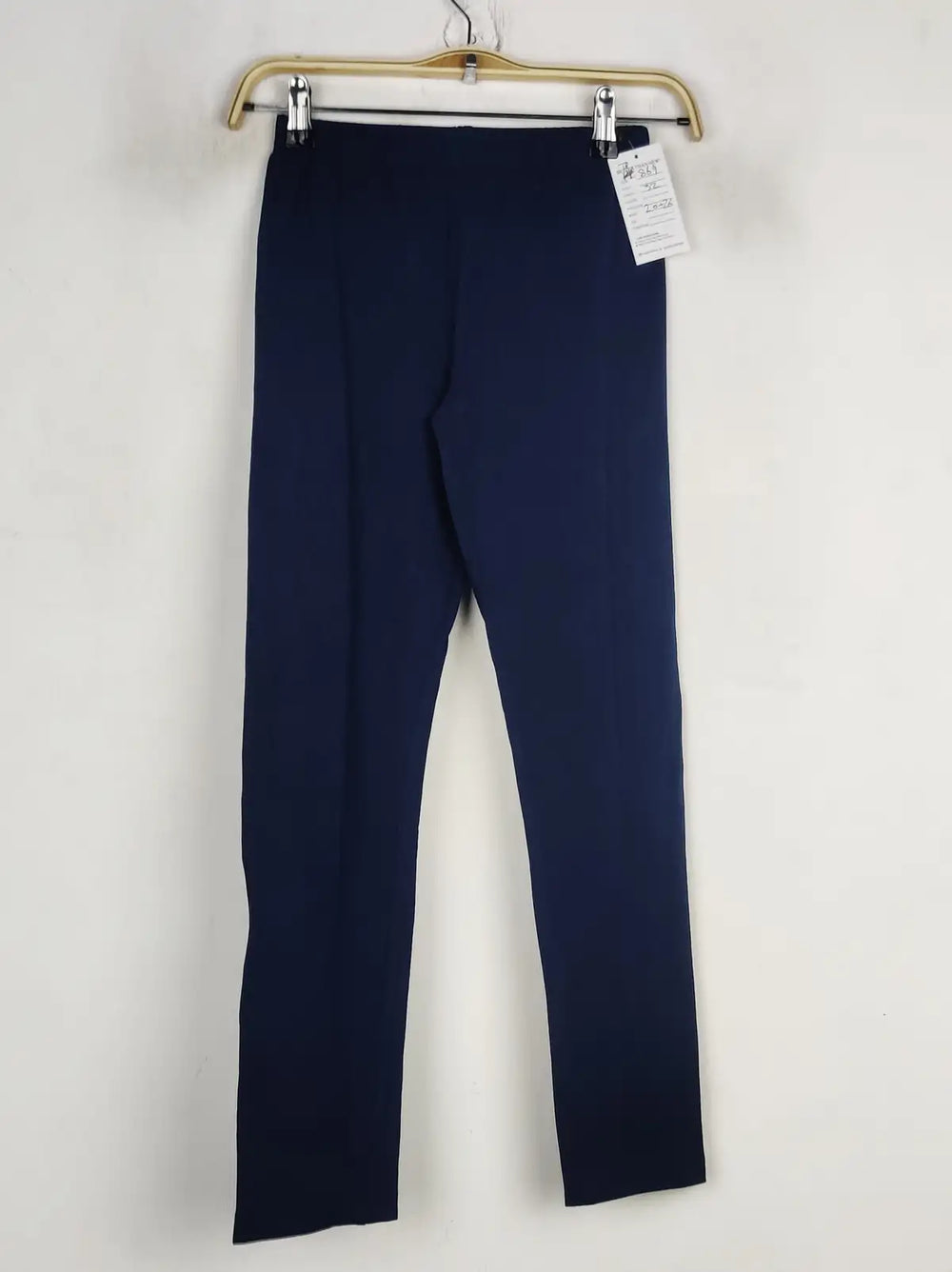 Buy online pre-used pre-loved 100% authentic & Original branded Go Colors (TL-869) available in Pakistan. Top international brands avilable.