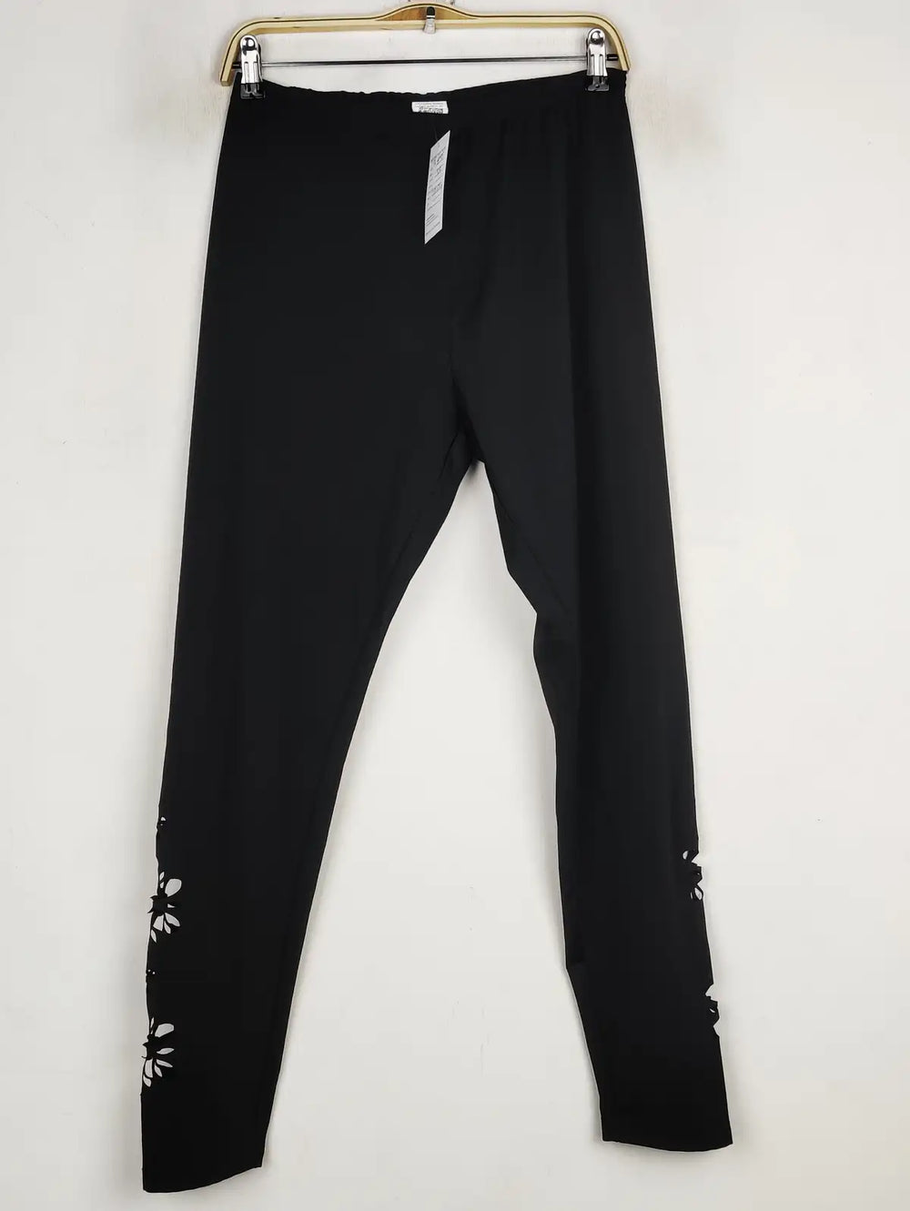 Buy online pre-used pre-loved 100% authentic & Original branded Shein (TL-895) available in Pakistan. Top international brands avilable.