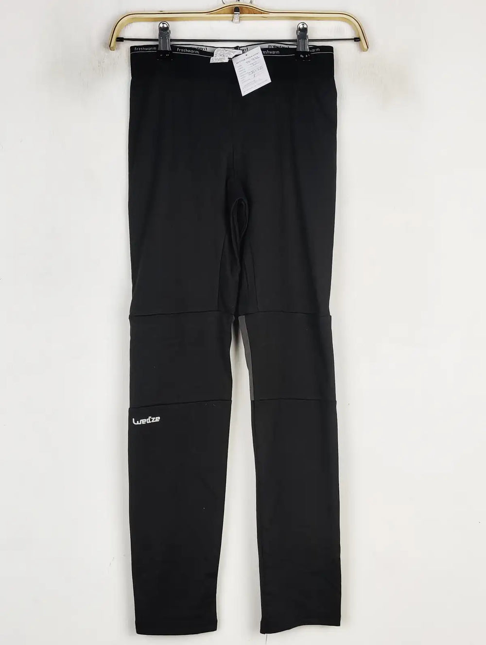 Buy online pre-used pre-loved 100% authentic & Original branded Decathlon (TL-942) available in Pakistan. Top international brands avilable.