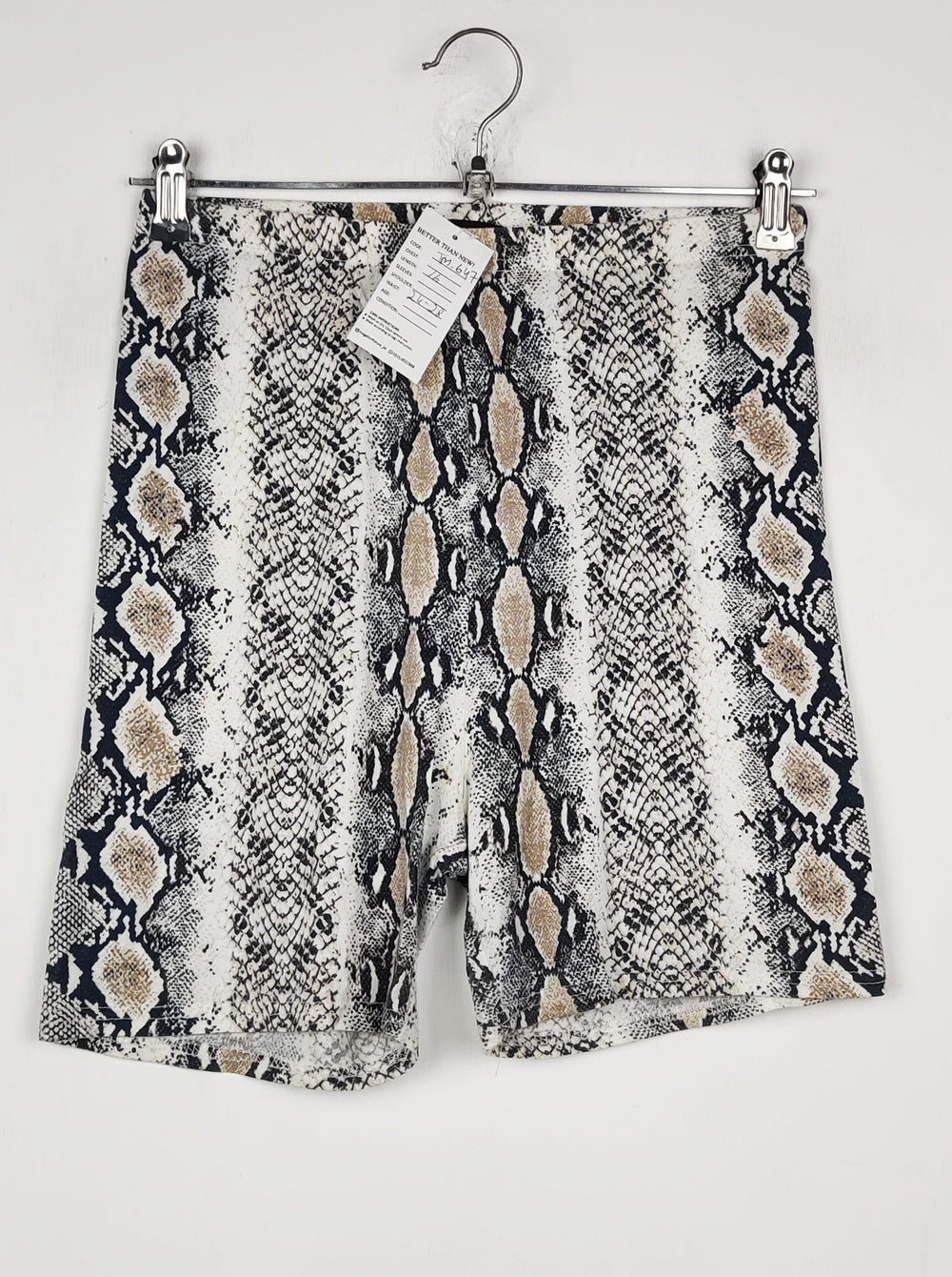 Buy online pre-used pre-loved 100% authentic & Original branded Prettylittlething (TM-647) available in Pakistan. Top international brands avilable.