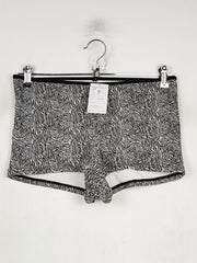 Buy online pre-used pre-loved 100% authentic & Original branded Bhs (TM-77) available in Pakistan. Top international brands avilable.