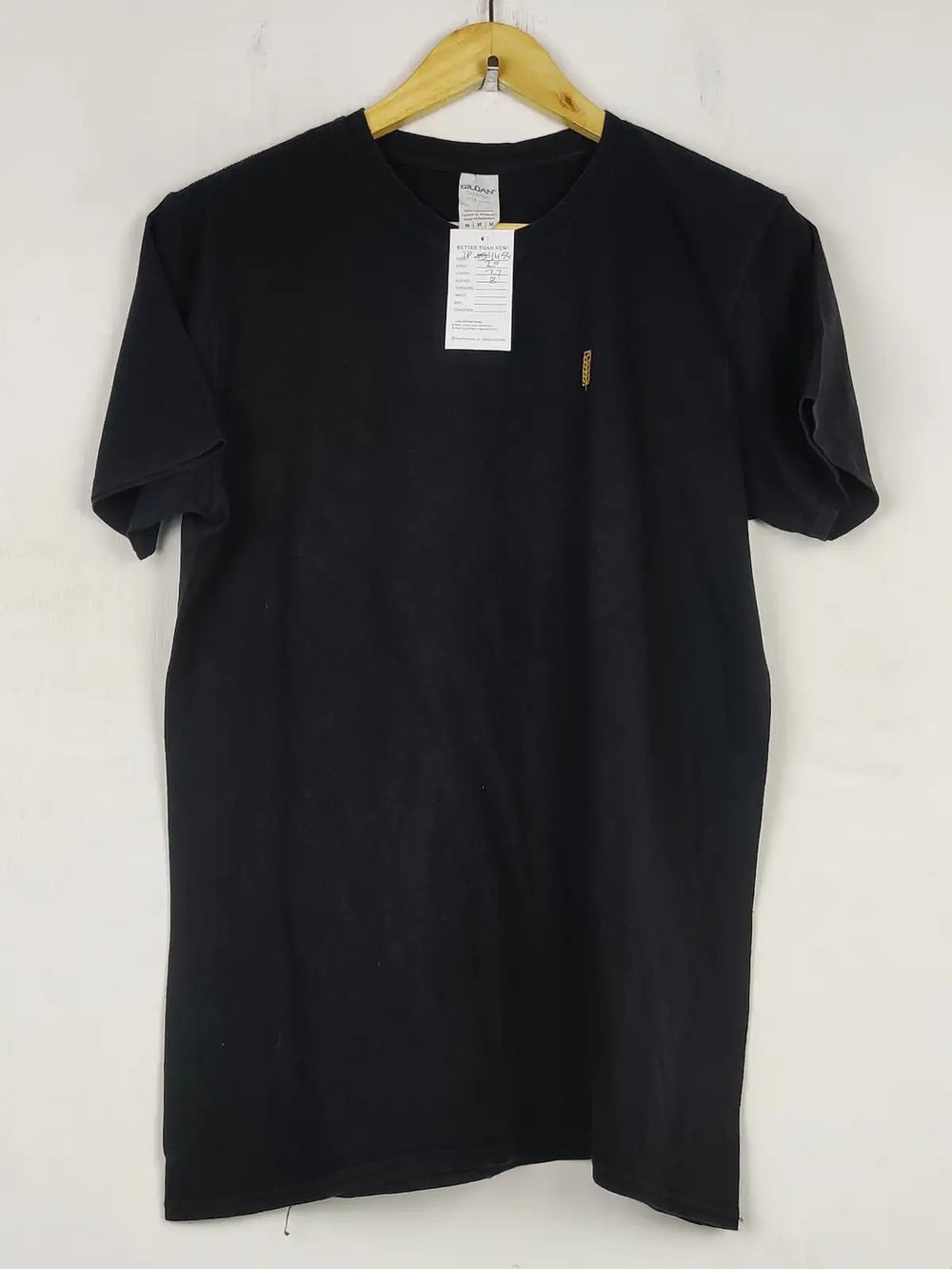Buy online pre-used pre-loved 100% authentic & Original branded Gildan (TP-1454) available in Pakistan. Top international brands avilable.